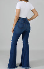 Load image into Gallery viewer, Plus Size Wide-legged Jeans
